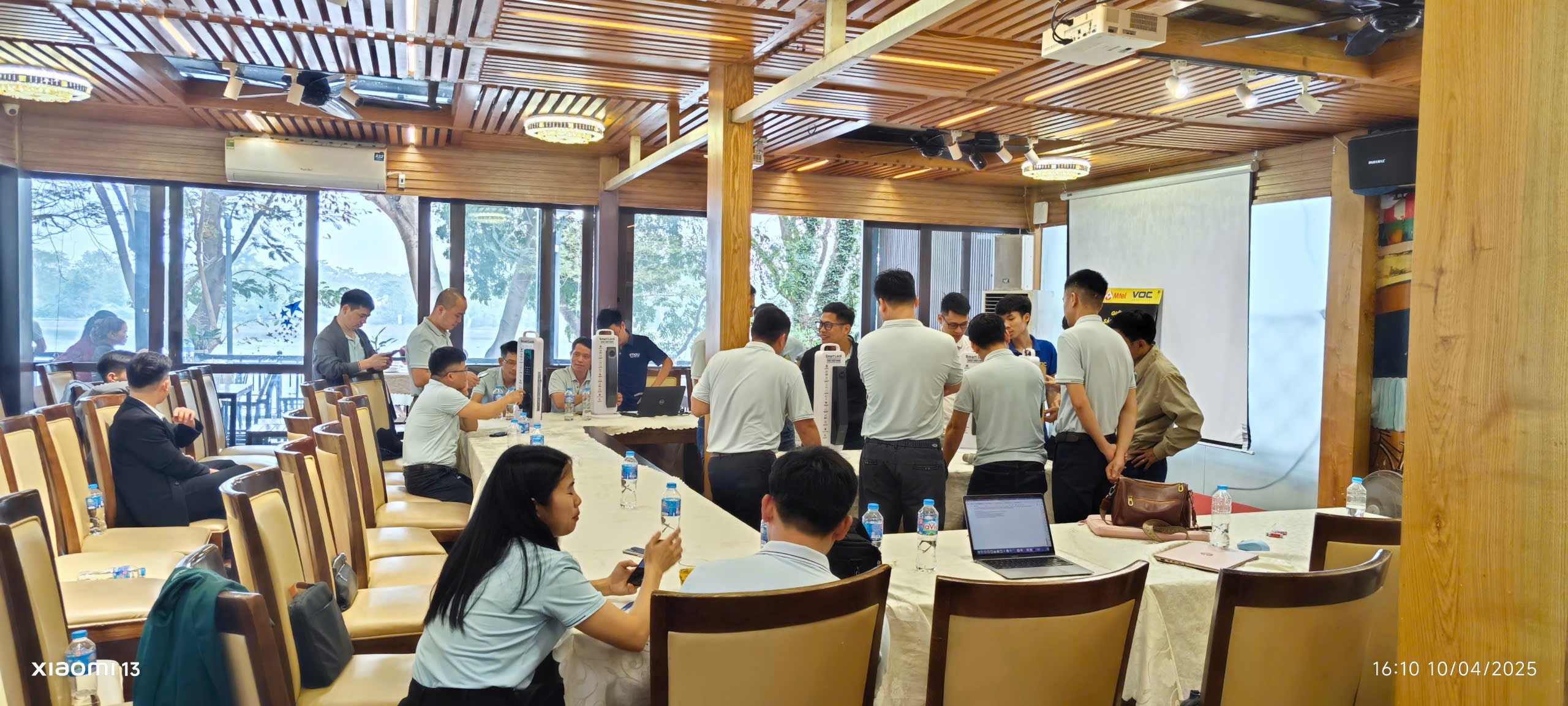 Tìm hiểu về Khóa cửa điện tử là gì? Công nghệ an toàn và tiện lợi