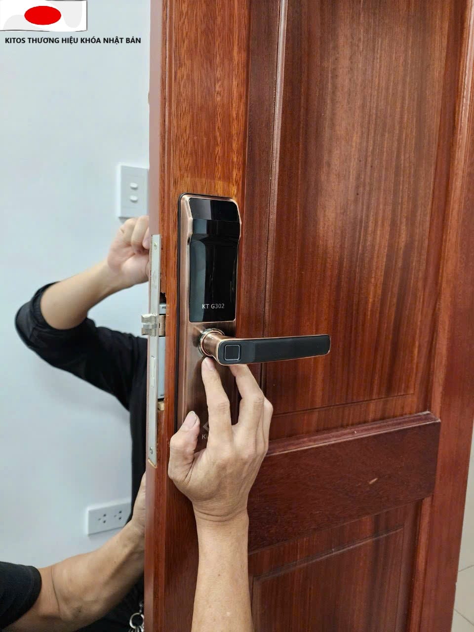 Khóa Khách Sạn Là Gì? Các Loại Khóa và Cách Sử Dụng Chúng