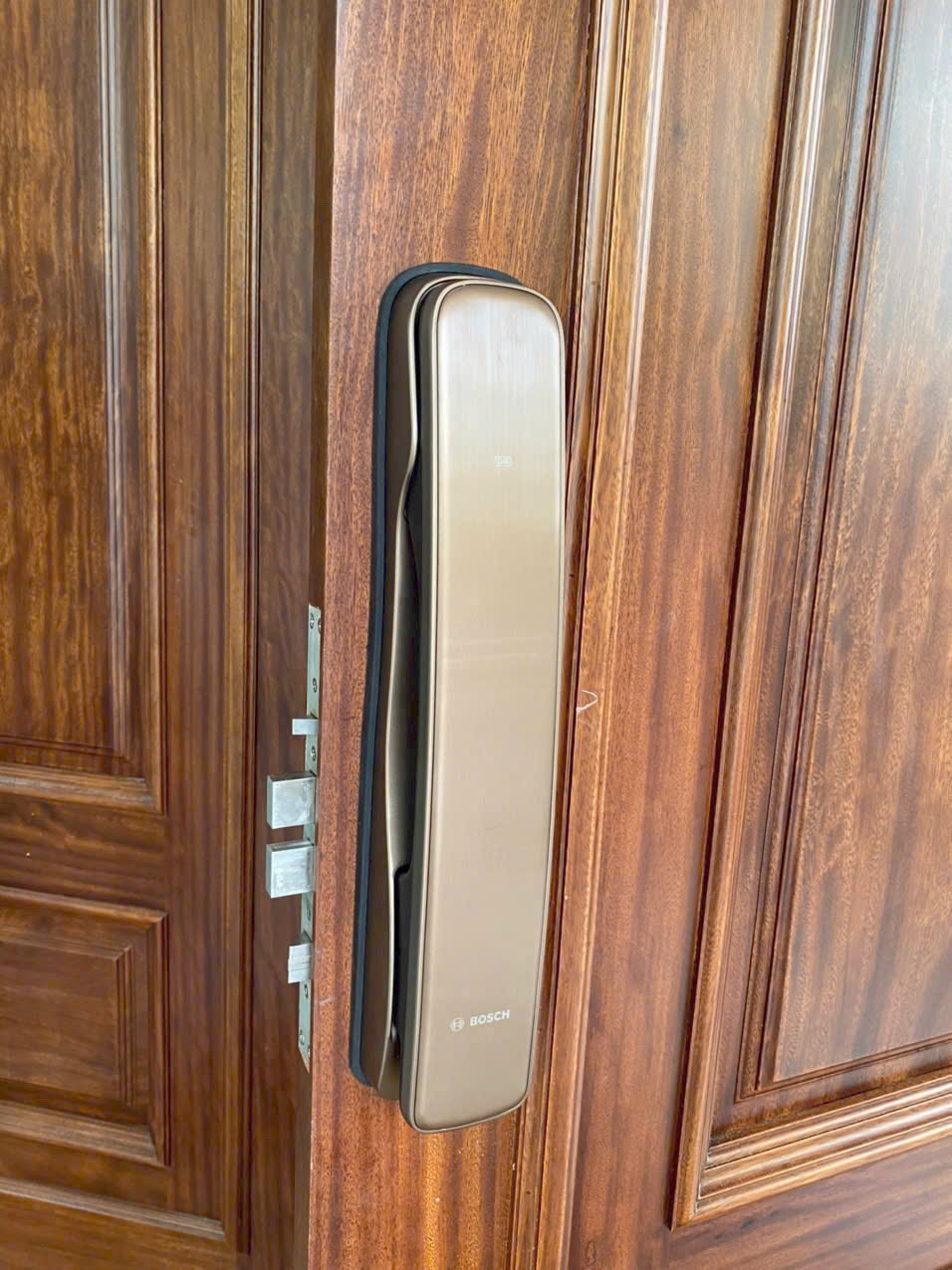 Khóa Vân Tay Lắp Cửa Gỗ